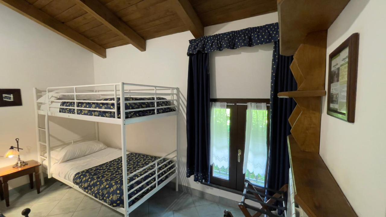 Agriturismo La Casa Del Ghiro Guest House Пимонте Екстериор снимка