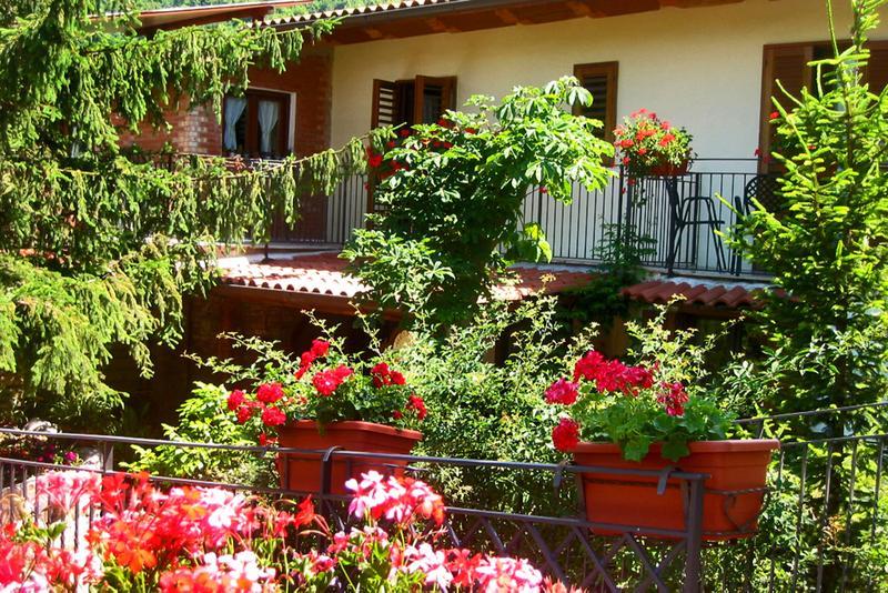 Agriturismo La Casa Del Ghiro Guest House Пимонте Екстериор снимка